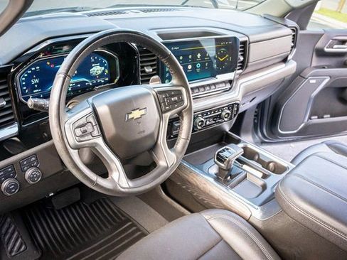 Used 2023 Chevrolet Silverado 1500 LTZ w/ Z71 Off-Road Package AWD/4WD image 18