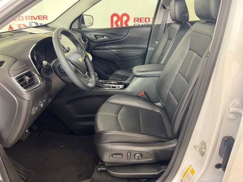 Used 2023 Chevrolet Equinox Premier image 9
