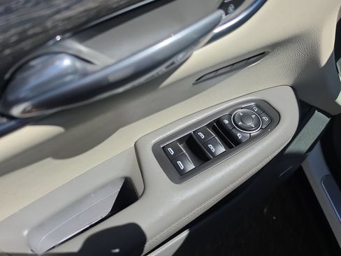 Used 2021 Cadillac XT6 Premium Luxury AWD/4WD image 11