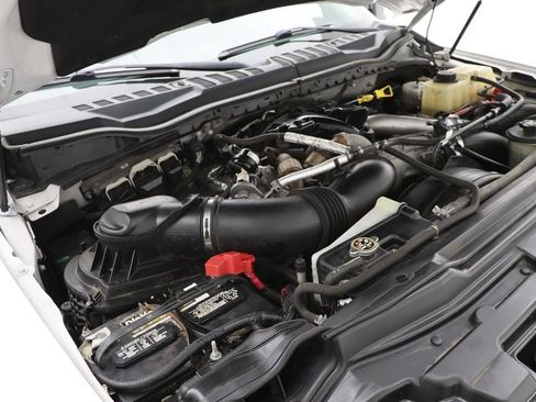 Used 2019 Ford F250 Lariat w/ Lariat Value Package image 37