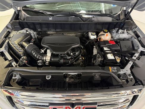 Used 2019 GMC Acadia SLT AWD/4WD image 27