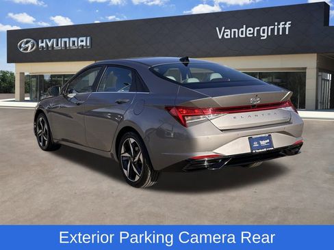 Used 2023 Hyundai Elantra Limited image 8