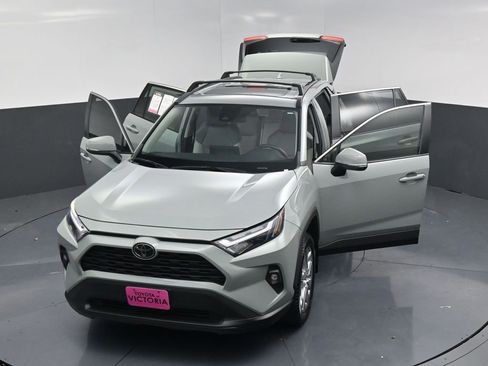Used 2023 Toyota RAV4 XLE Premium image 25