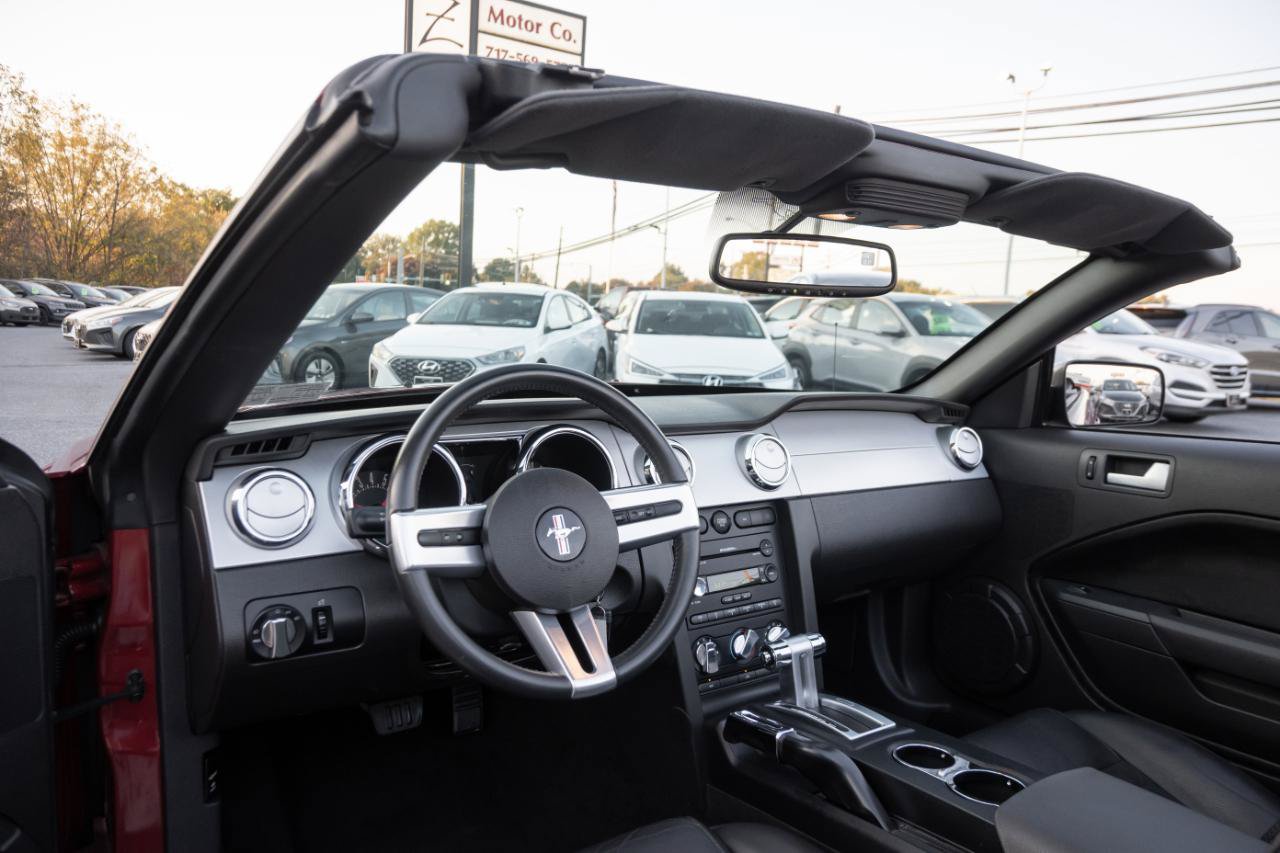 Used 2006 Ford Mustang GT Premium RWD image 24