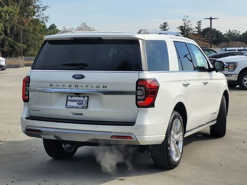 New 2024 Ford Expedition Platinum image 29