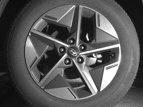 Used 2025 Hyundai Tucson SEL image 14