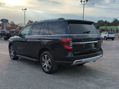 Used 2024 Ford Expedition Limited image 6