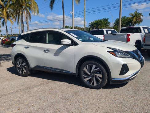 Used 2023 Nissan Murano SL image 2