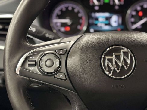 Used 2018 Buick Enclave Essence AWD/4WD image 35