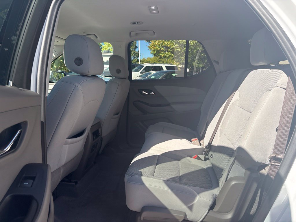 Used 2021 Chevrolet Traverse LT w/ LPO, Cargo Package AWD/4WD image 17