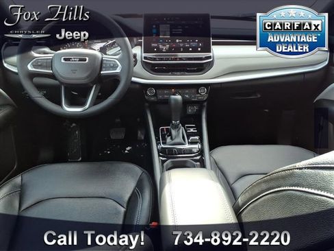 Used 2026 Jeep Compass Limited image 12