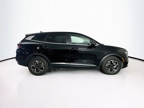 Used 2025 Kia Sportage LX FWD image 10