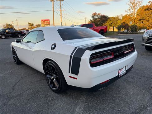 Used 2017 Dodge Challenger R/T Scat Pack w/ Leather Interior Group image 7