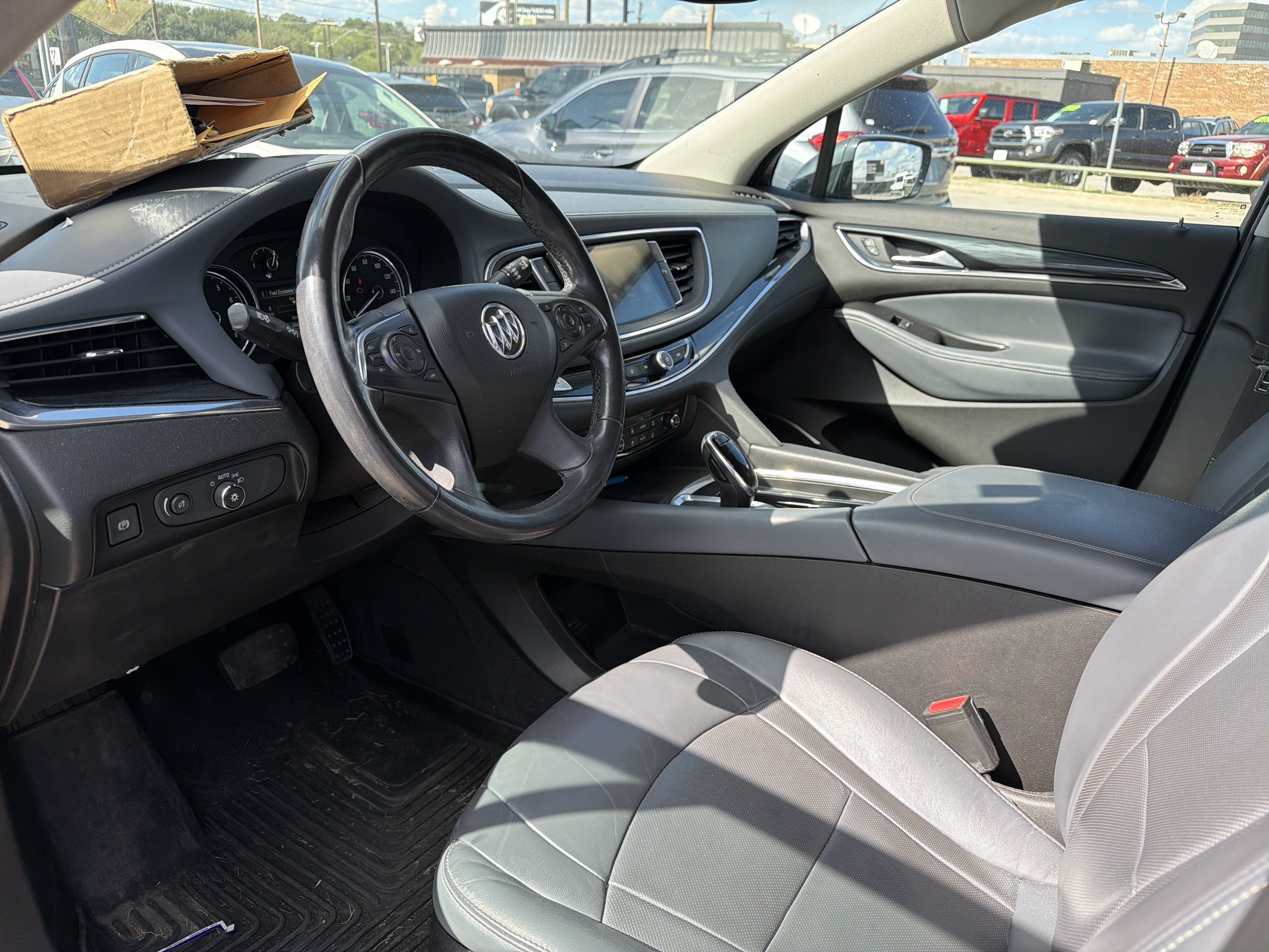 Used 2019 Buick Enclave Essence FWD image 10