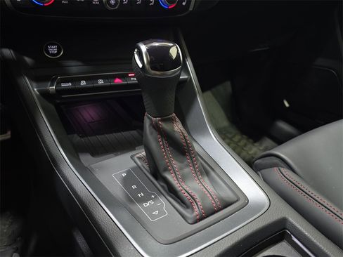 Used 2025 Audi Q3 2.0T Premium Plus w/ Premium Plus Package image 28