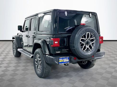 New 2026 Jeep Wrangler Unlimited Sahara AWD/4WD image 23