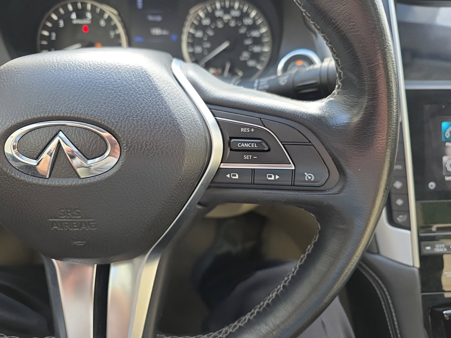 Used 2020 INFINITI Q50 Luxe AWD/4WD image 12