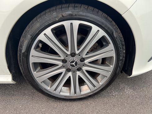 Used 2018 Mercedes-Benz CLA 250 4MATIC image 9
