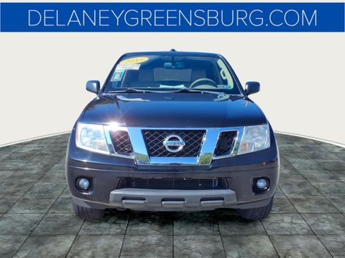Used 2015 Nissan Frontier SV w/ SV Value Truck Package AWD/4WD image 8
