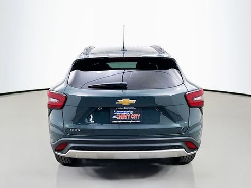 New 2026 Chevrolet Trax LT w/ Driver Confidence Package image 7