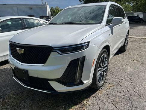 Used 2024 Cadillac XT6 Sport w/ Platinum Package AWD/4WD image 1