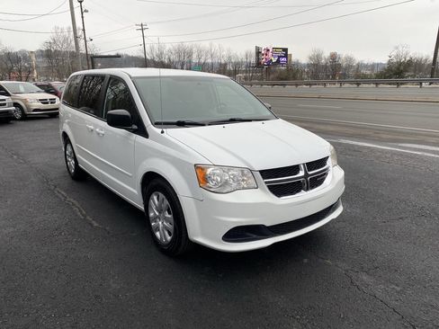 Used 2014 Dodge Grand Caravan SE w/ Quick Order Package 29E SE image 4