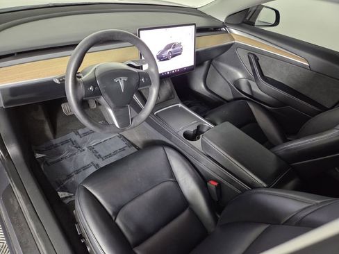 Used 2023 Tesla Model 3 Standard Range image 13