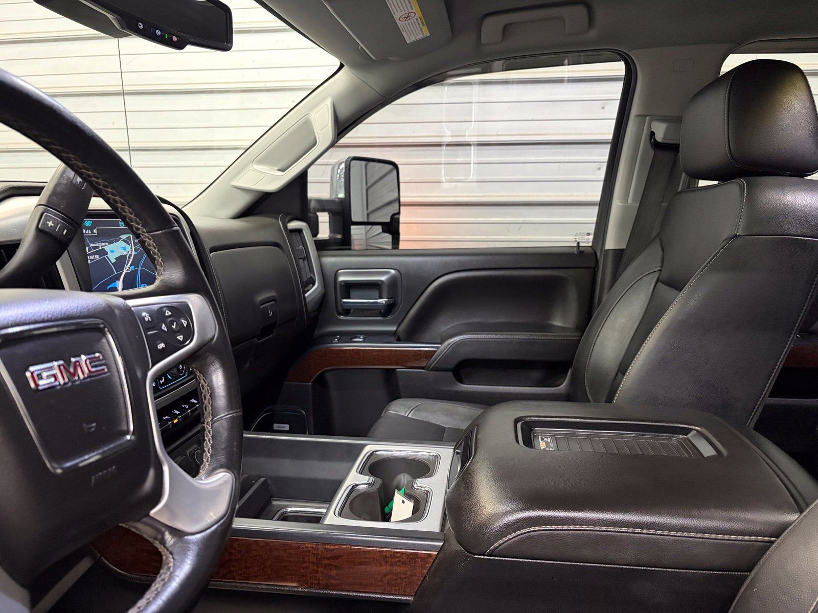 Used 2019 GMC Sierra 2500 SLT w/ Duramax Plus Package AWD/4WD image 19