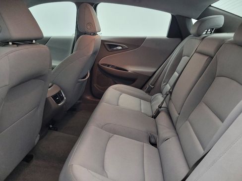Used 2025 Chevrolet Malibu LT FWD image 18