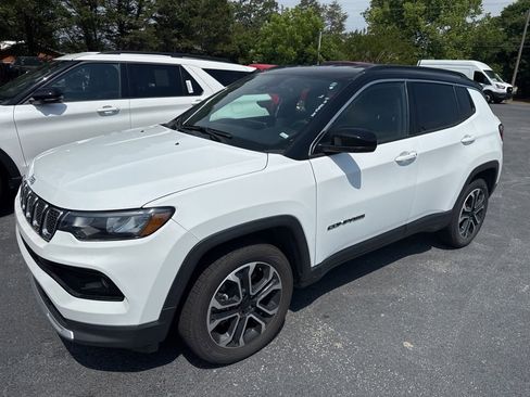 Used 2024 Jeep Compass Limited AWD/4WD image 1
