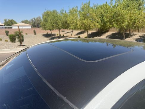 Used 2018 Honda Accord Touring image 30