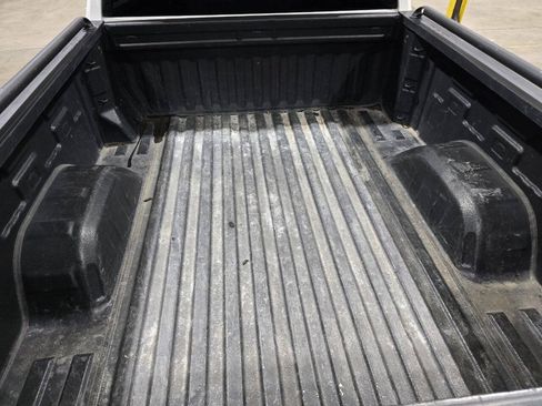 Used 2020 GMC Sierra 1500 SLE w/ SLE Value Package AWD/4WD image 23