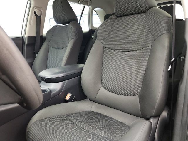 Certified 2025 Toyota RAV4 LE FWD image 13