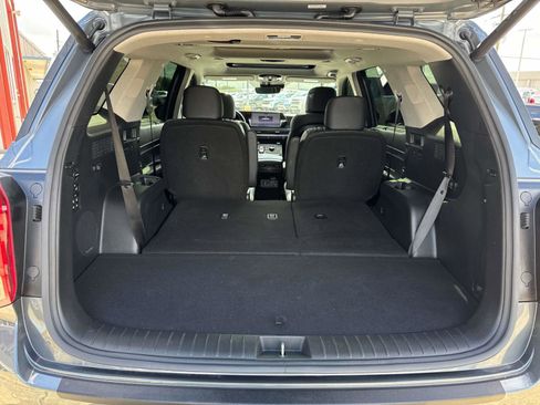 Used 2024 Hyundai Palisade Limited image 8
