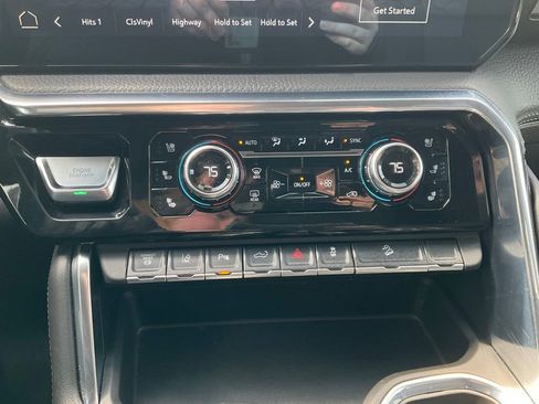 Used 2024 GMC Sierra 2500 Denali w/ Denali Reserve Package image 12