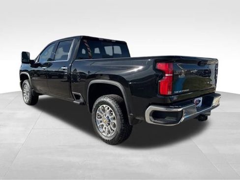 Certified 2025 Chevrolet Silverado 2500 LTZ w/ LTZ Premium Package image 5