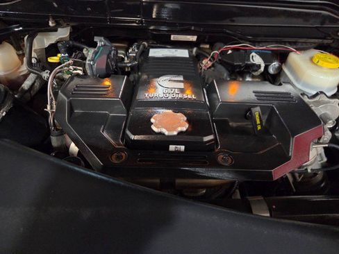 Used 2019 RAM 3500 Limited image 97