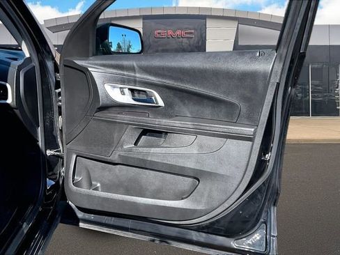 Used 2017 Chevrolet Equinox LS image 19