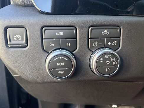 New 2026 GMC Sierra 1500 Elevation image 15