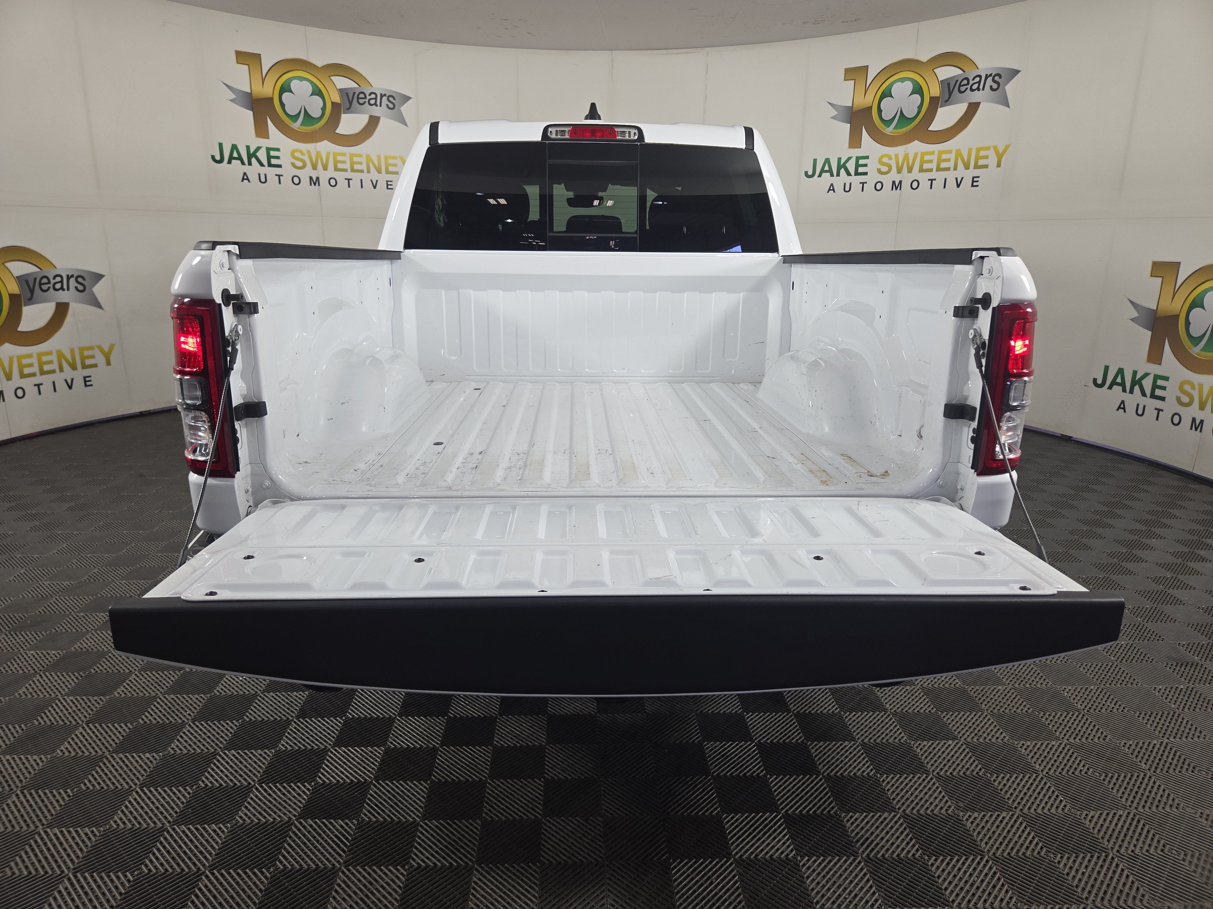 Used 2023 RAM 1500 Big Horn AWD/4WD image 34