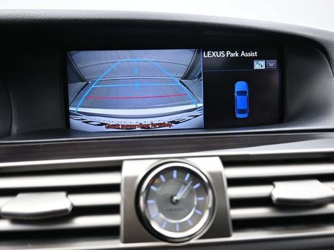 Used 2013 Lexus LS 460 L w/ Ultra Luxury Pkg RWD image 4