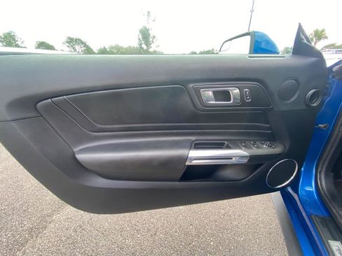 Used 2018 Ford Mustang Premium w/ Equipment Group 201A image 9