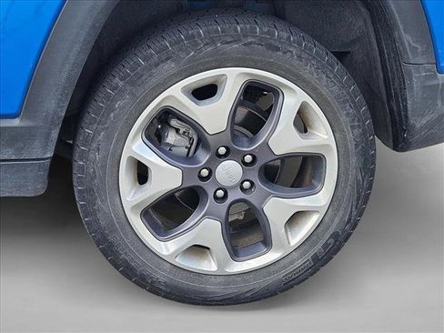 Used 2020 Jeep Compass Limited AWD/4WD image 14