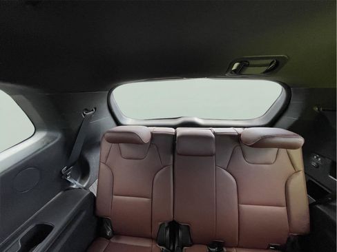 Used 2024 Kia Telluride EX AWD/4WD image 19