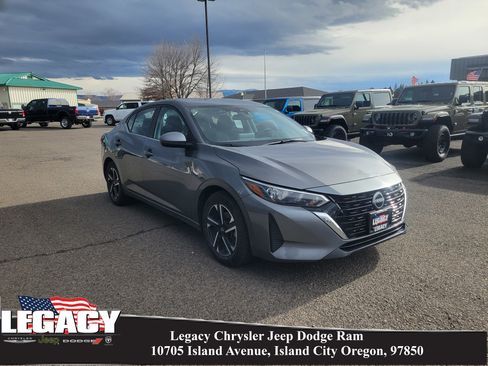 Used 2024 Nissan Sentra SV image 1