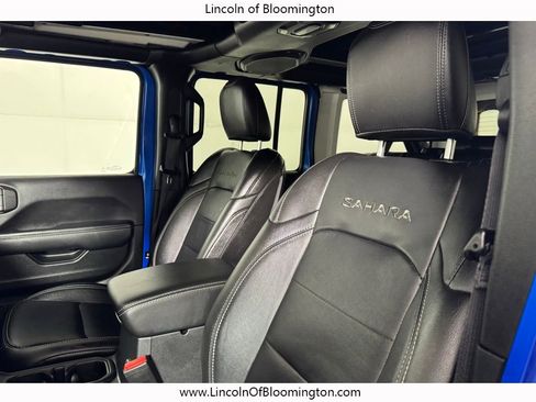 Used 2022 Jeep Wrangler Unlimited Sahara w/ Cold Weather Group image 21