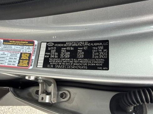 Certified 2024 Hyundai Tucson Limited AWD/4WD image 40