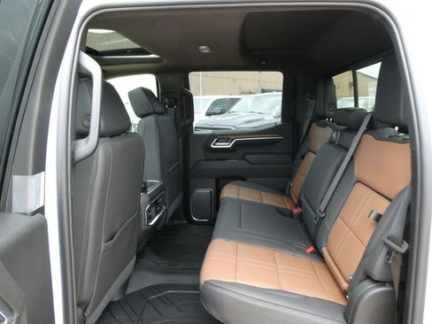 New 2026 Chevrolet Silverado 1500 High Country AWD/4WD image 20