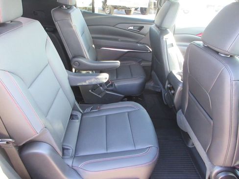 New 2026 Chevrolet Traverse Z71 w/ LPO, Floor Liner Package image 18