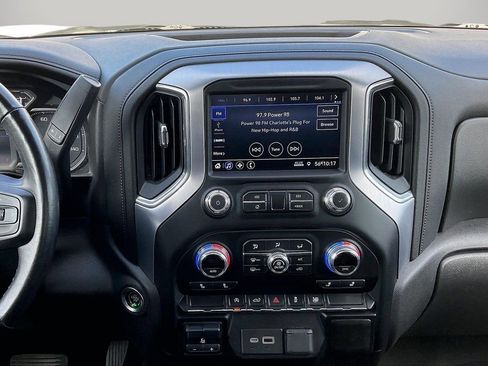 Used 2021 GMC Sierra 1500 Elevation image 13